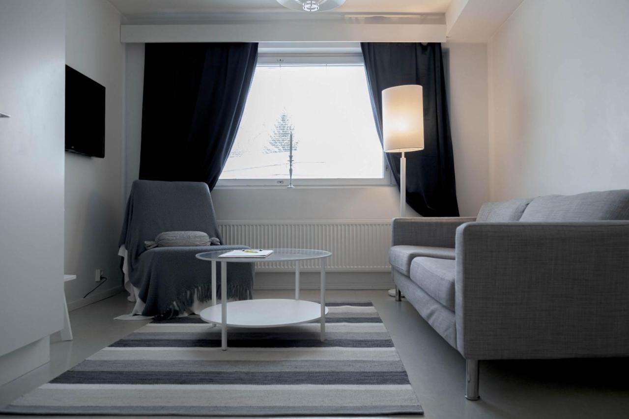 Kulkuri Hostellit Haemeenlinna Экстерьер фото